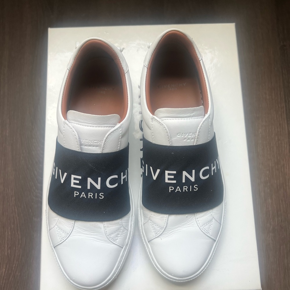 Givenchy Urban Street Sneaker White/Black